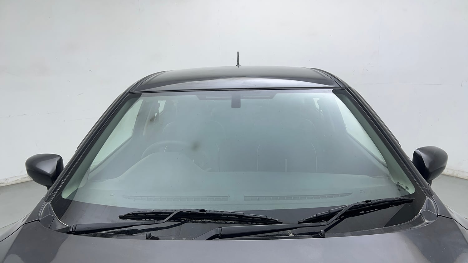 Used 2017 Maruti Suzuki Baleno Delta 1.2 Petrol Manual exterior FRONT WINDSHIELD VIEW