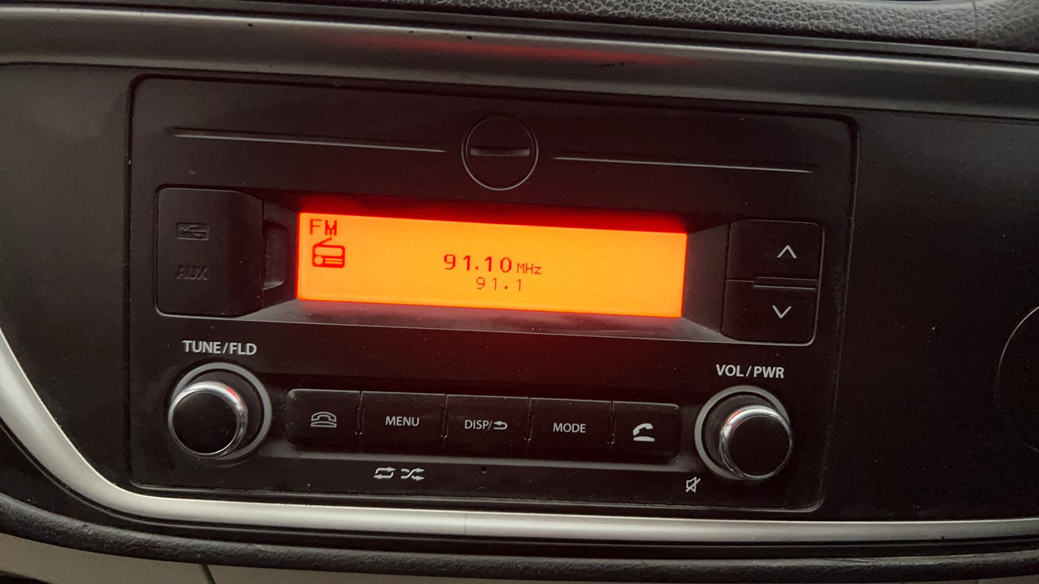 Used 2020 Maruti Suzuki Alto 800 VXi Petrol Manual top_features Integrated (in-dash) music system