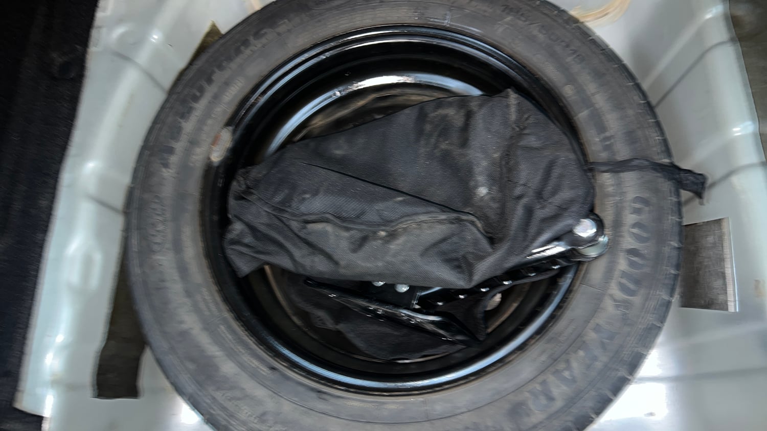 Used 2021 Tata Nexon XM Petrol Manual tyres SPARE TYRE VIEW