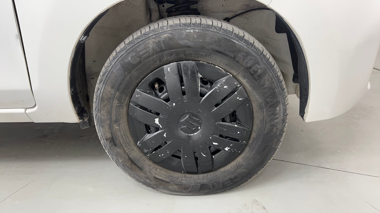Used 2021 Maruti Suzuki Alto 800 LXi CNG Cng Manual tyres RIGHT FRONT TYRE RIM VIEW