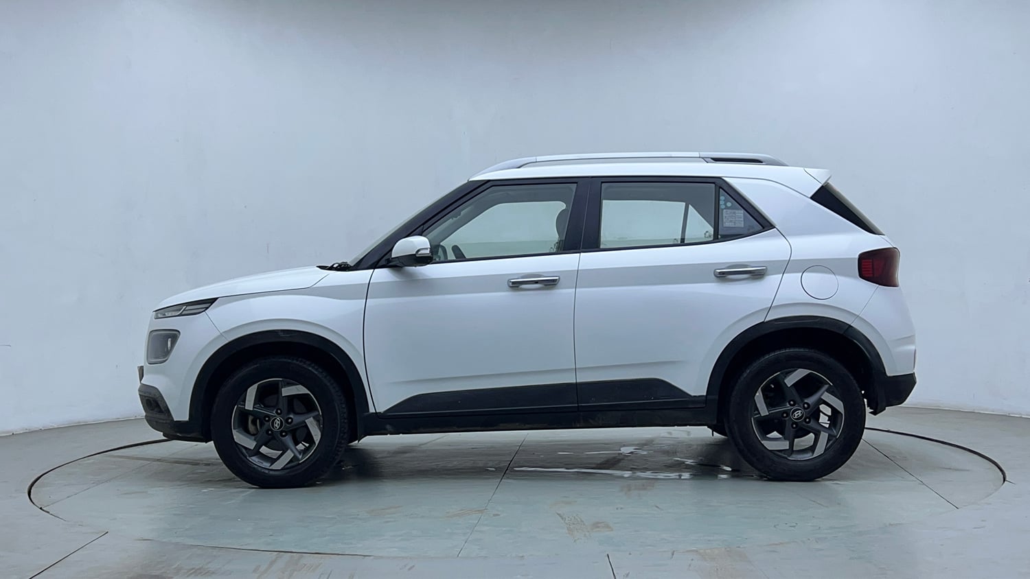 Used 2019 Hyundai Venue SX Plus 1.0 Turbo DCT Petrol Automatic exterior LEFT SIDE VIEW