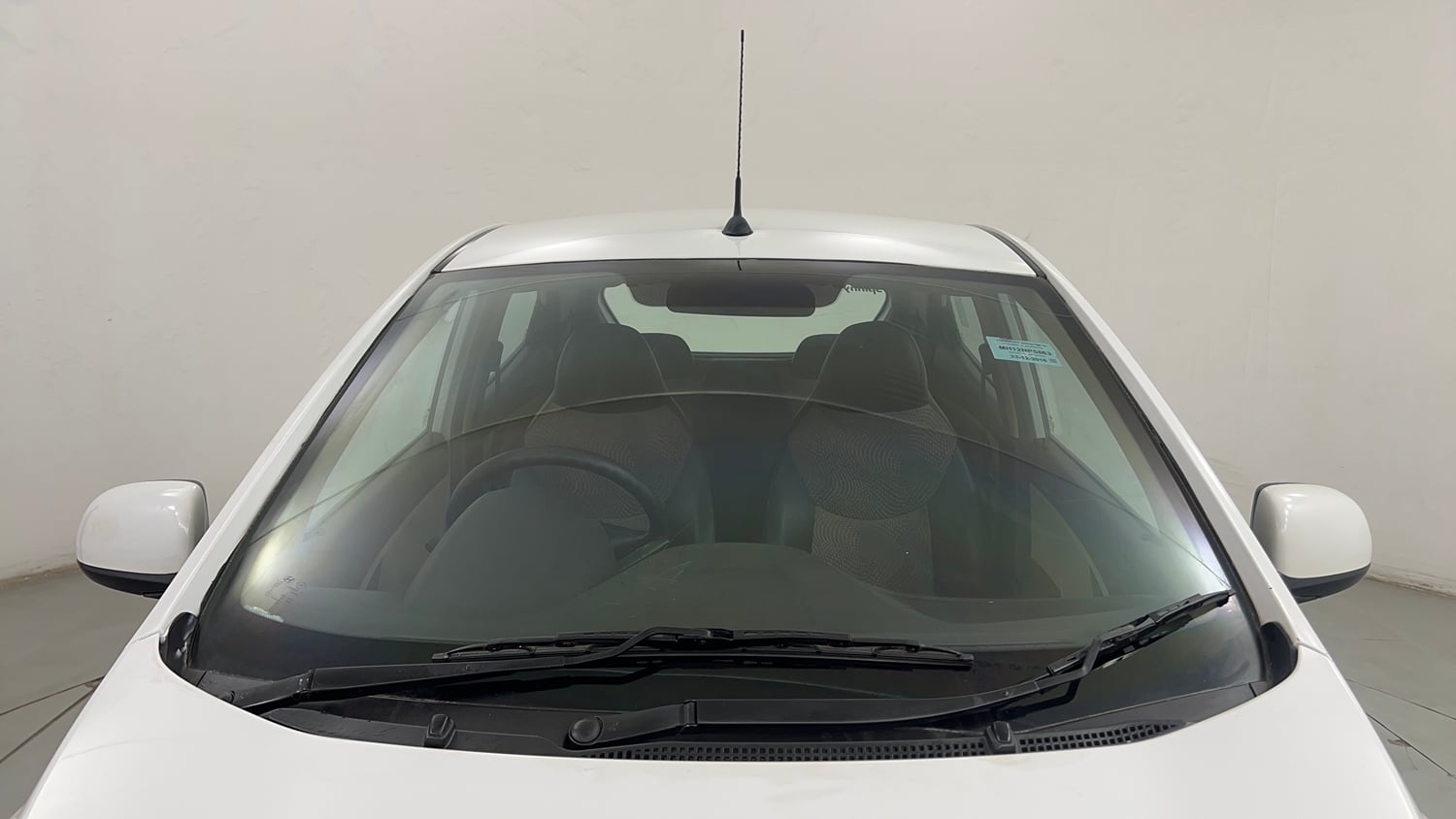 Used 2016 Hyundai Eon 1.0 Kappa Magna + (O) Petrol Manual exterior FRONT WINDSHIELD VIEW
