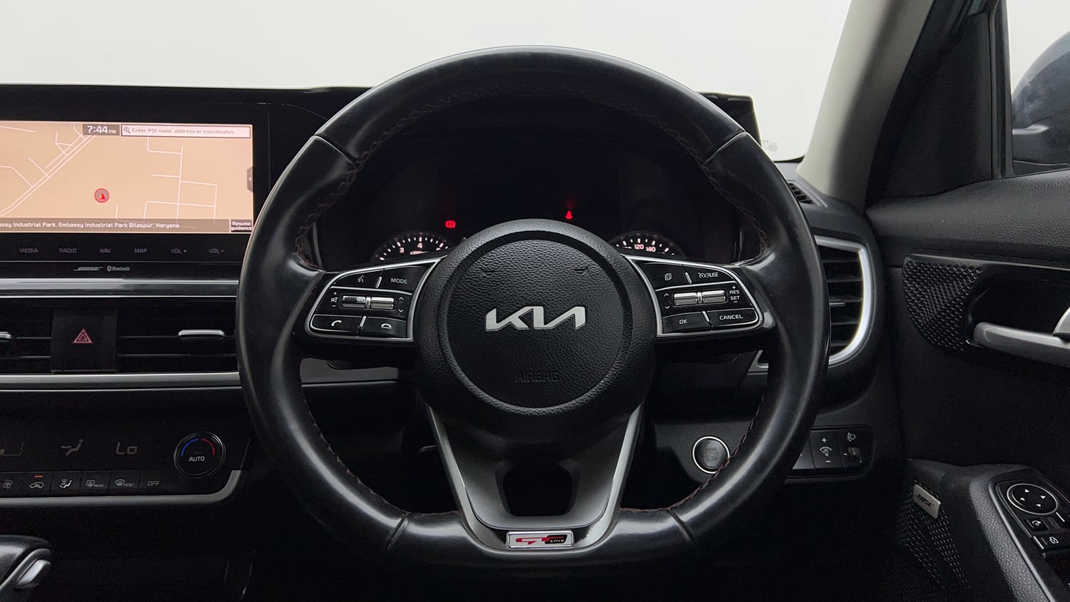 Used 2022 Kia Seltos GTX Plus 1.4 DCT Petrol Automatic interior STEERING VIEW