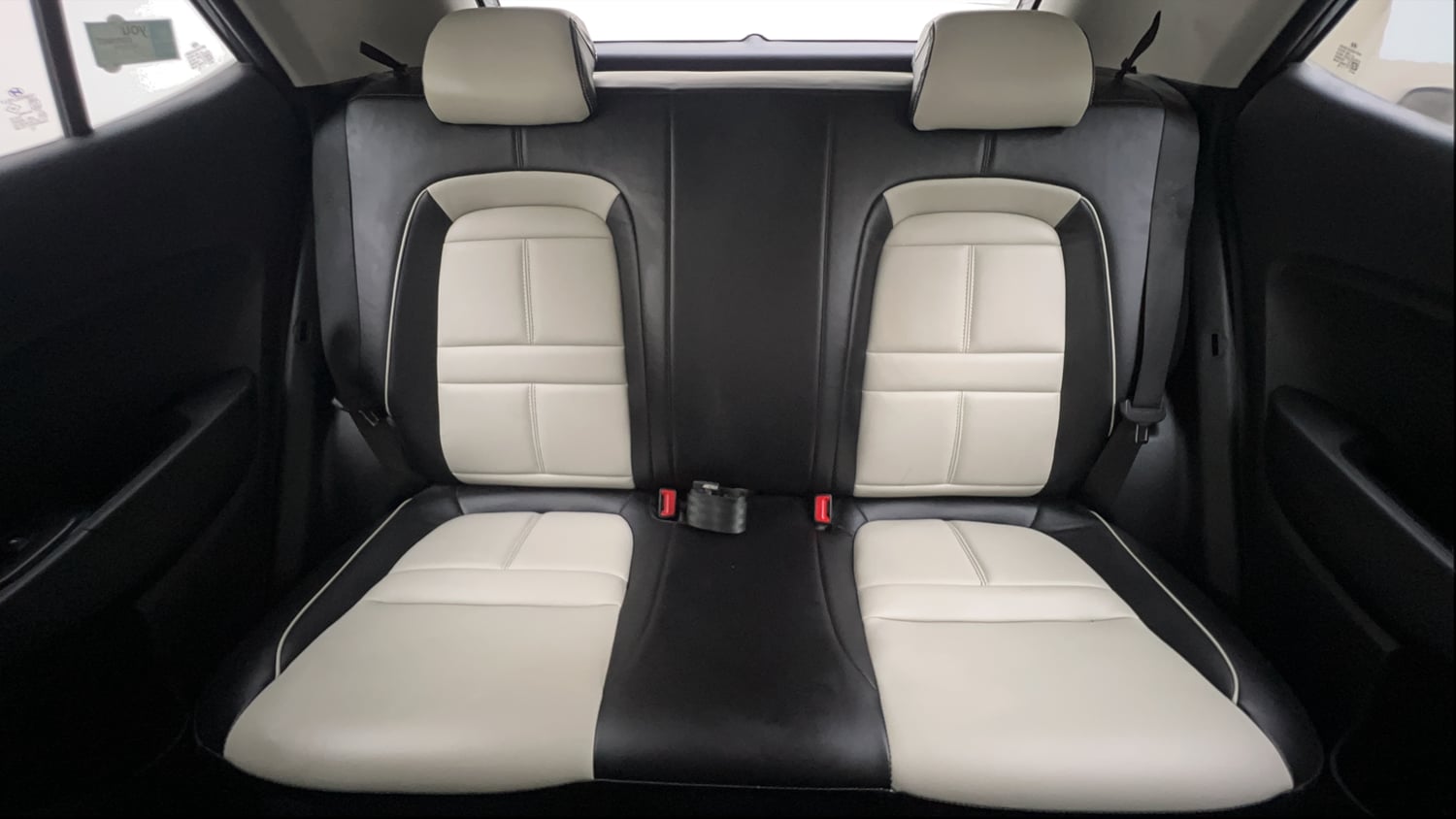 Used 2021 Hyundai Venue SX 1.0 Turbo Petrol Manual interior REAR SEAT CONDITION VIEW