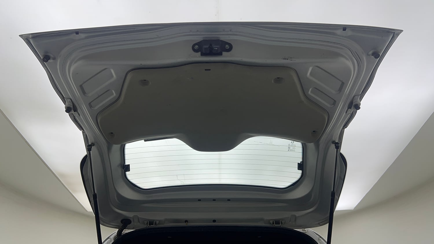 Used 2021 Renault Triber RXZ Petrol Manual interior DICKY DOOR OPEN VIEW