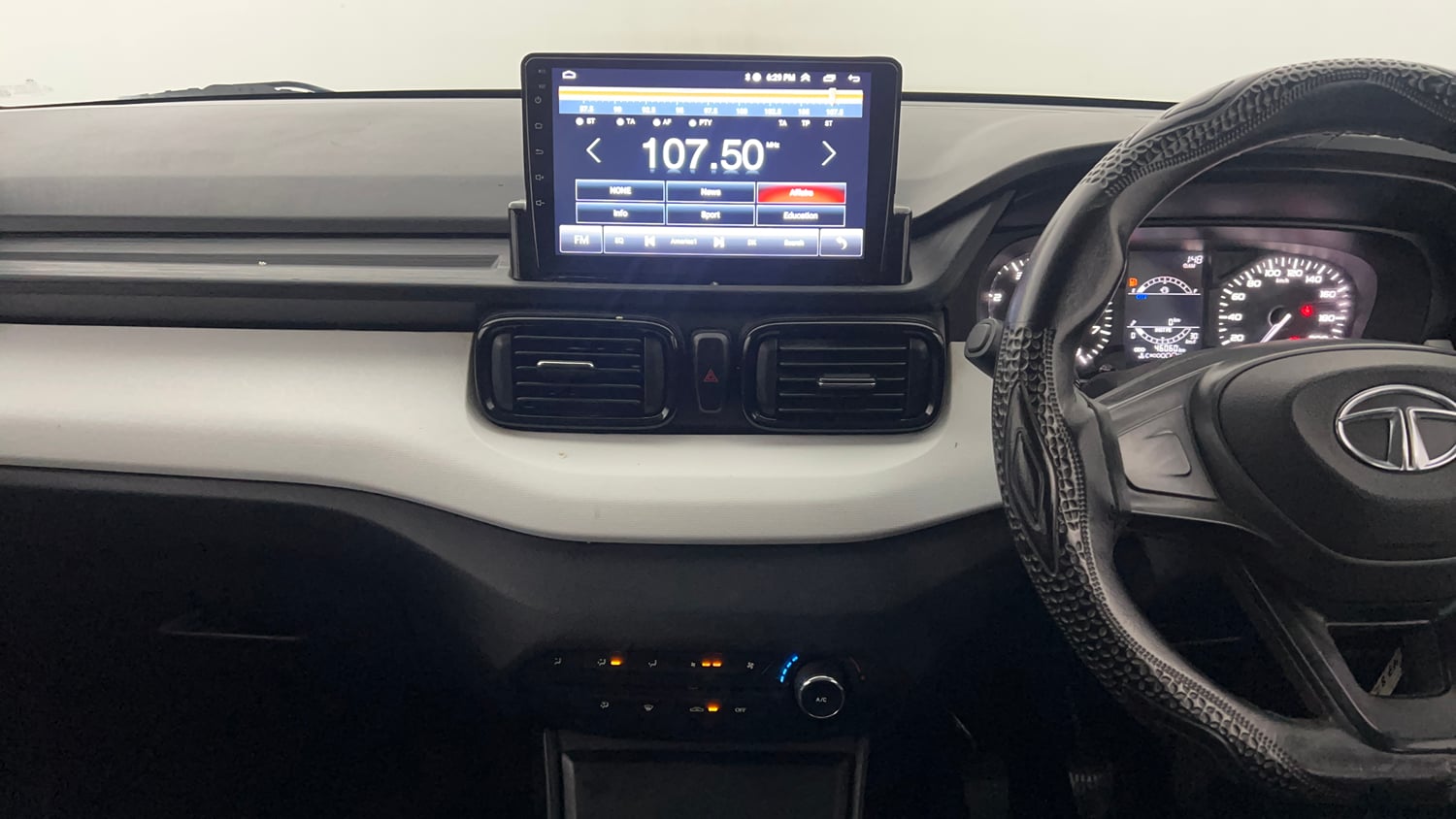 Used 2022 Tata Punch Pure MT Petrol Manual interior MUSIC SYSTEM & AC CONTROL VIEW