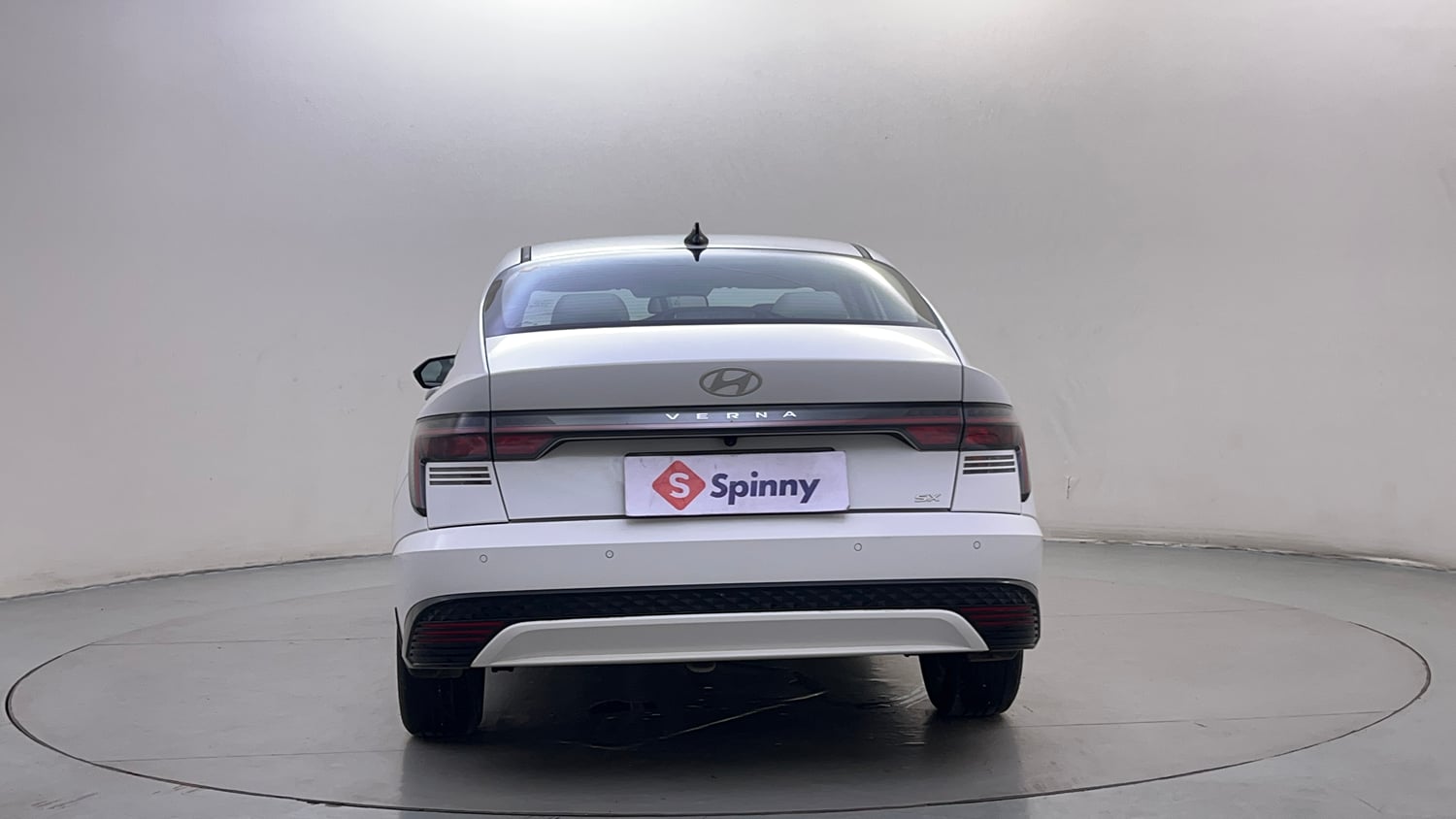 Used 2024 Hyundai Verna SX (O)1.5 Petrol MT Petrol Manual exterior BACK VIEW