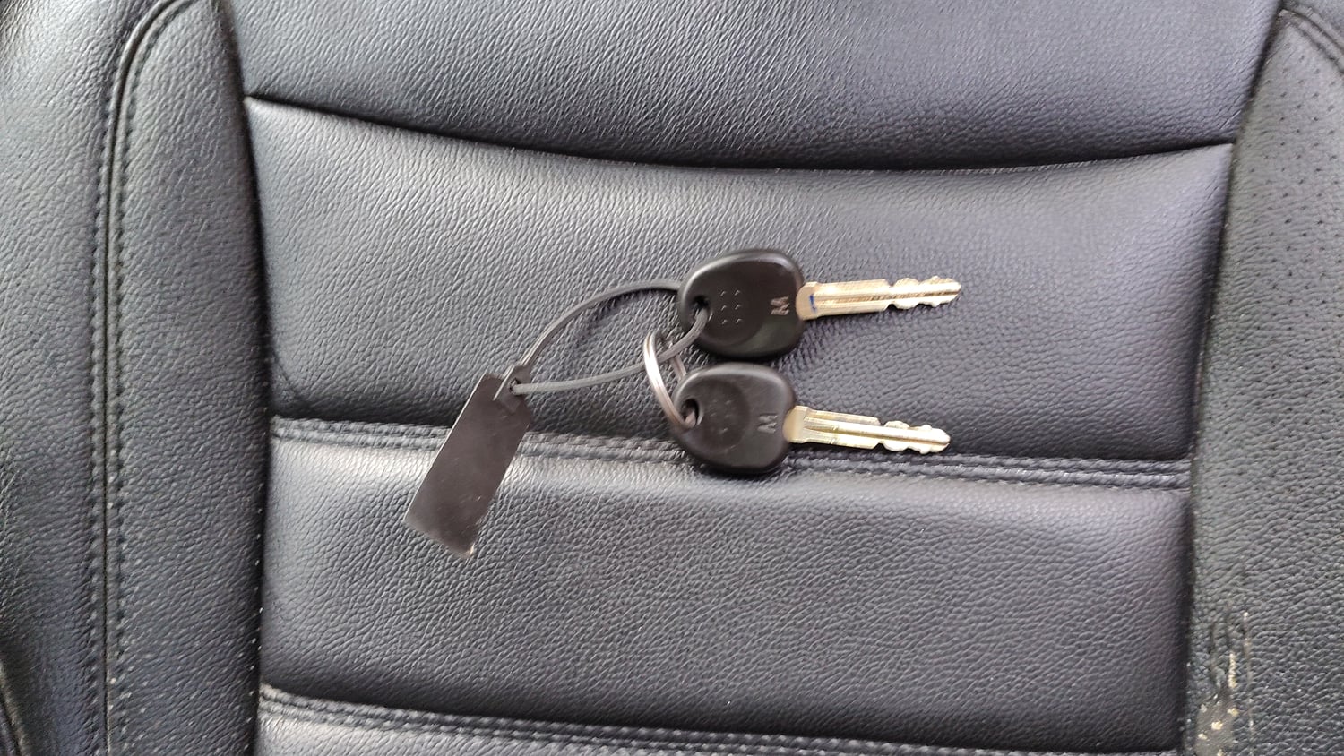 Used 2017 Hyundai Eon Magna + Petrol Manual extra CAR KEY VIEW