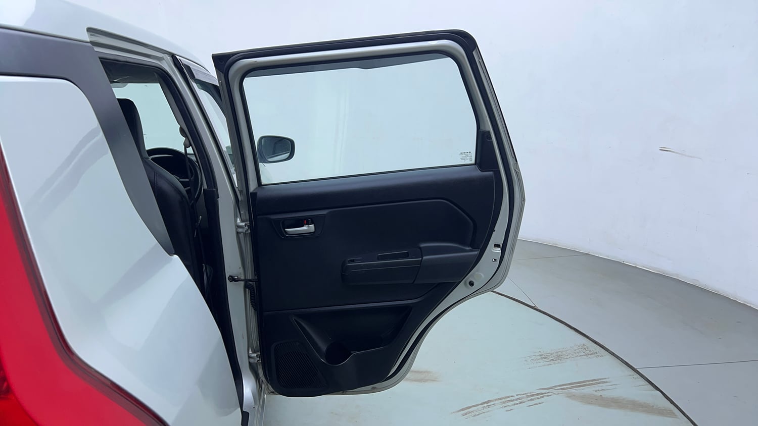 Used 2022 Maruti Suzuki Wagon R VXI 1.0 CNG Cng Manual interior RIGHT REAR DOOR OPEN VIEW