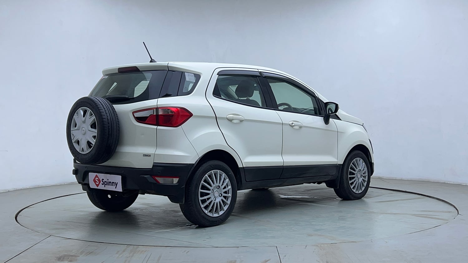 Used 2021 Ford EcoSport Trend 1.5L TDCi Diesel Manual exterior RIGHT REAR CORNER VIEW