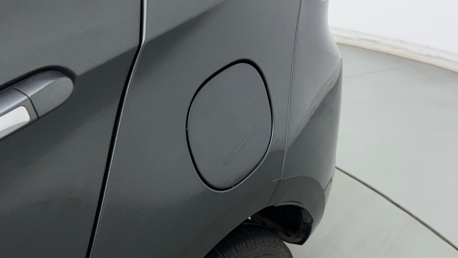 Used 2022 Tata Tigor XZ Plus CNG Cng Manual dents MINOR SCRATCH