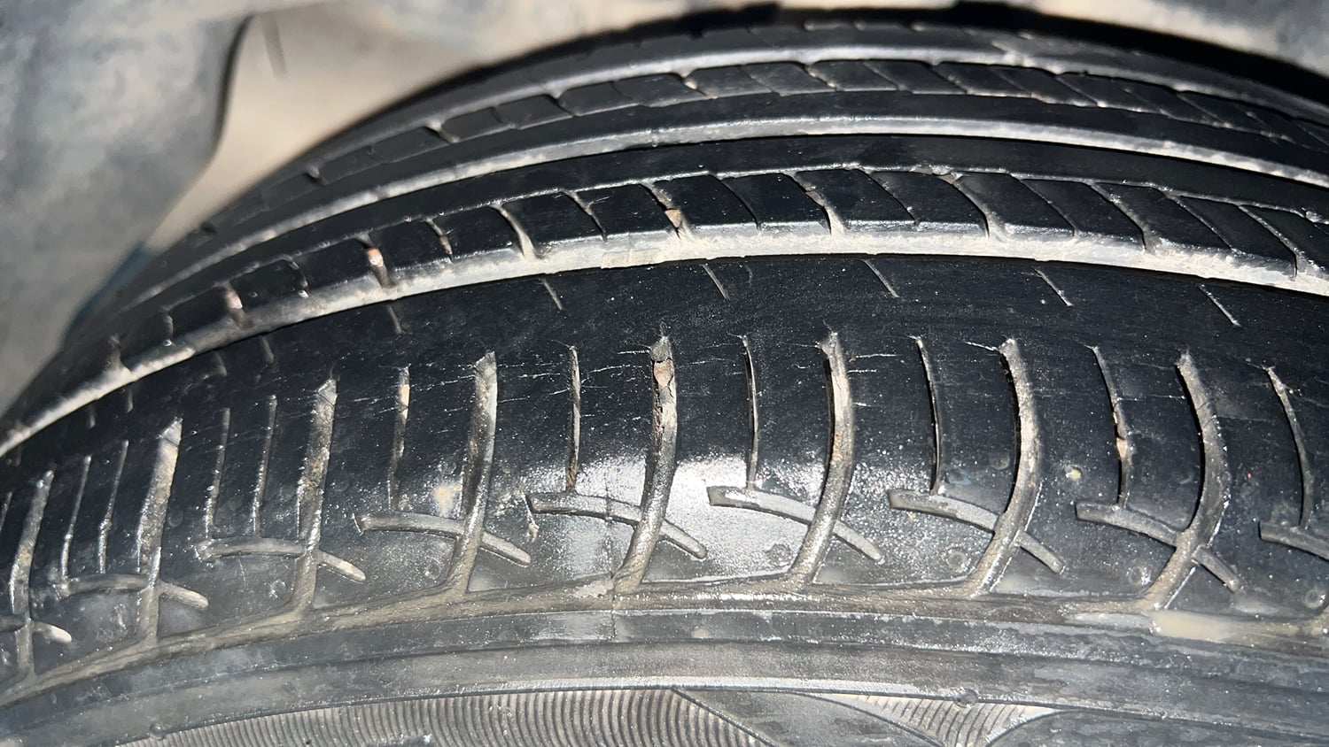 Used 2020 Maruti Suzuki Ciaz Delta Hybrid 1.5 Petrol Manual tyres RIGHT REAR TYRE TREAD VIEW