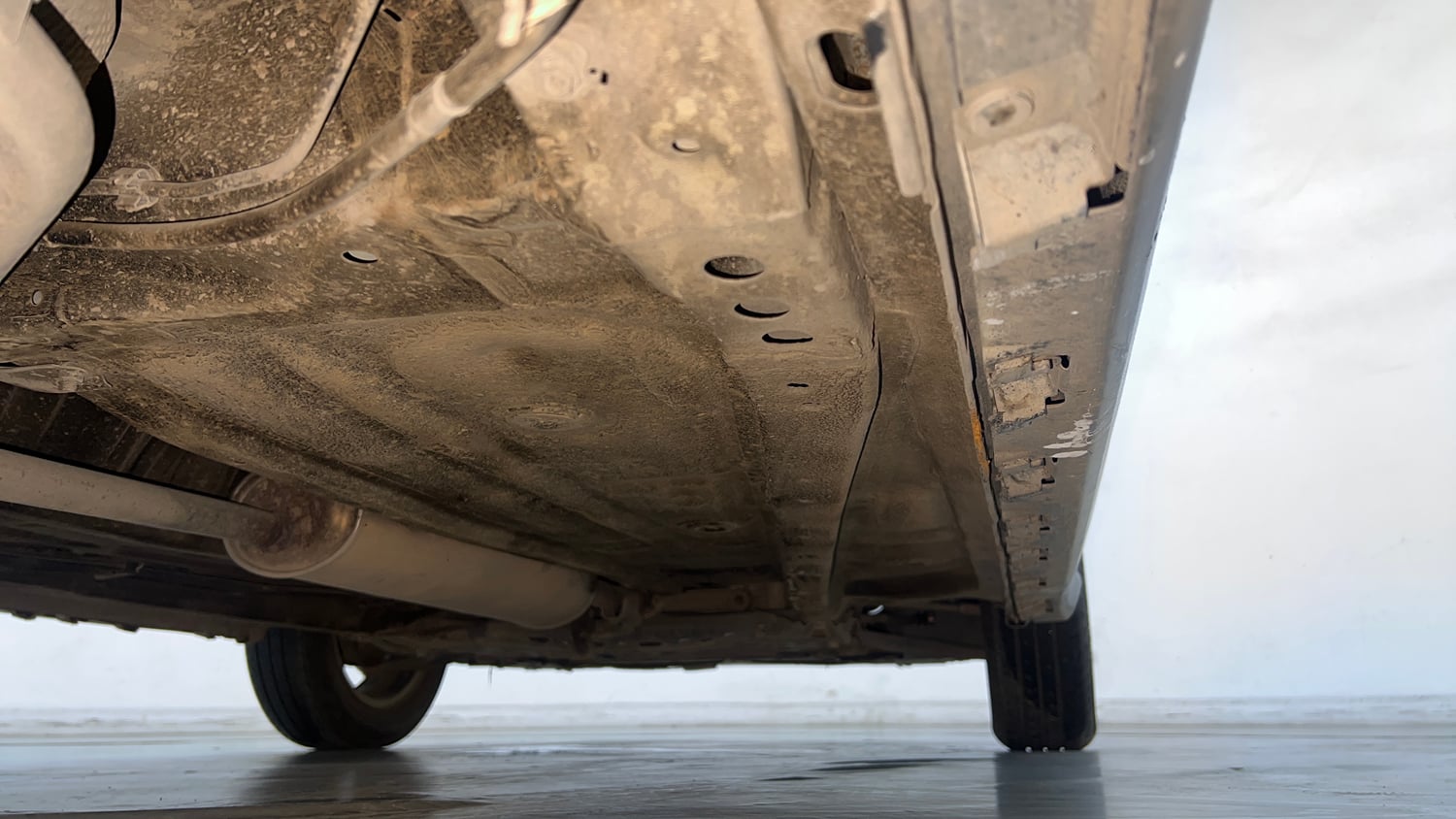 Used 2023 Maruti Suzuki Ignis Alpha 1.2 AMT Petrol Automatic extra REAR RIGHT UNDERBODY VIEW
