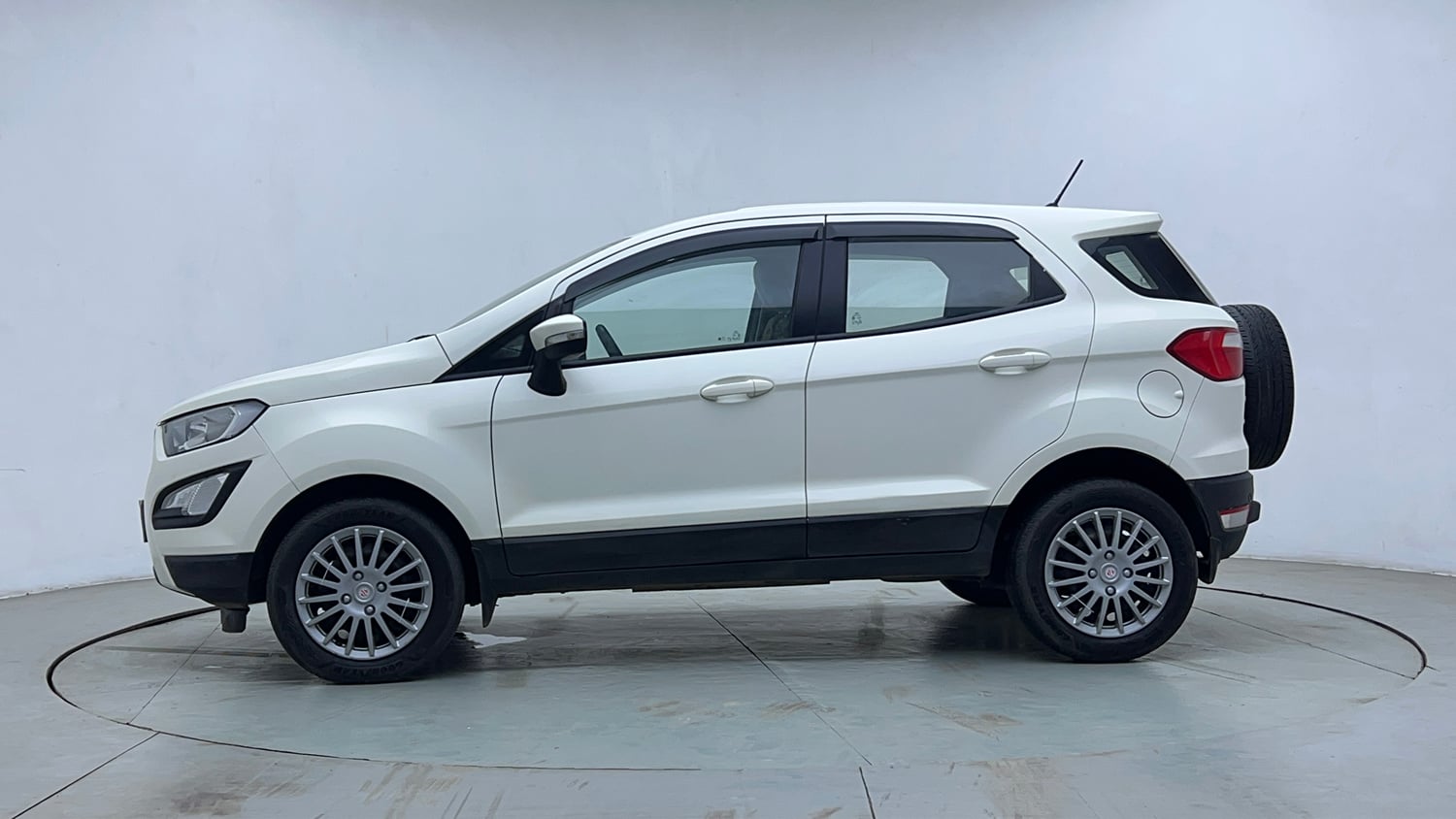 Used 2021 Ford EcoSport Trend 1.5L TDCi Diesel Manual exterior LEFT SIDE VIEW