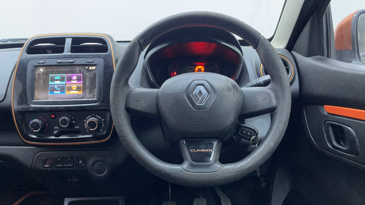 Used 2019 Renault Kwid CLIMBER 1.0 Petrol Manual interior STEERING VIEW
