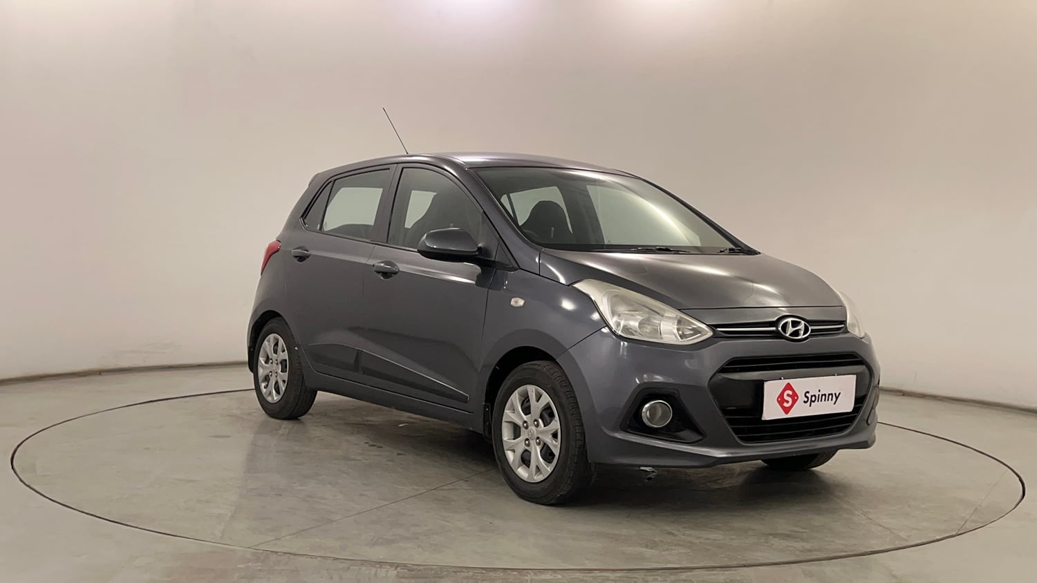 Used 2016 Hyundai Grand i10 Magna 1.2 Kappa VTVT CNG (outside fitted) Cng Manual exterior RIGHT FRONT CORNER VIEW