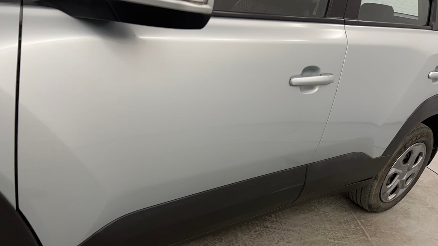 Used 2023 Maruti Suzuki Brezza VXi Petrol Manual dents MINOR DENT
