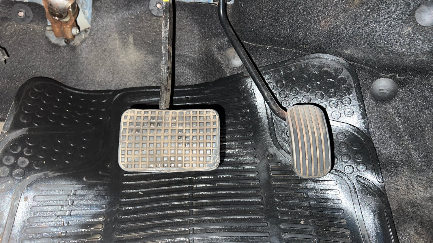 Used 2018 Tata Tigor Revotron XZA Petrol Automatic interior PEDALS VIEW
