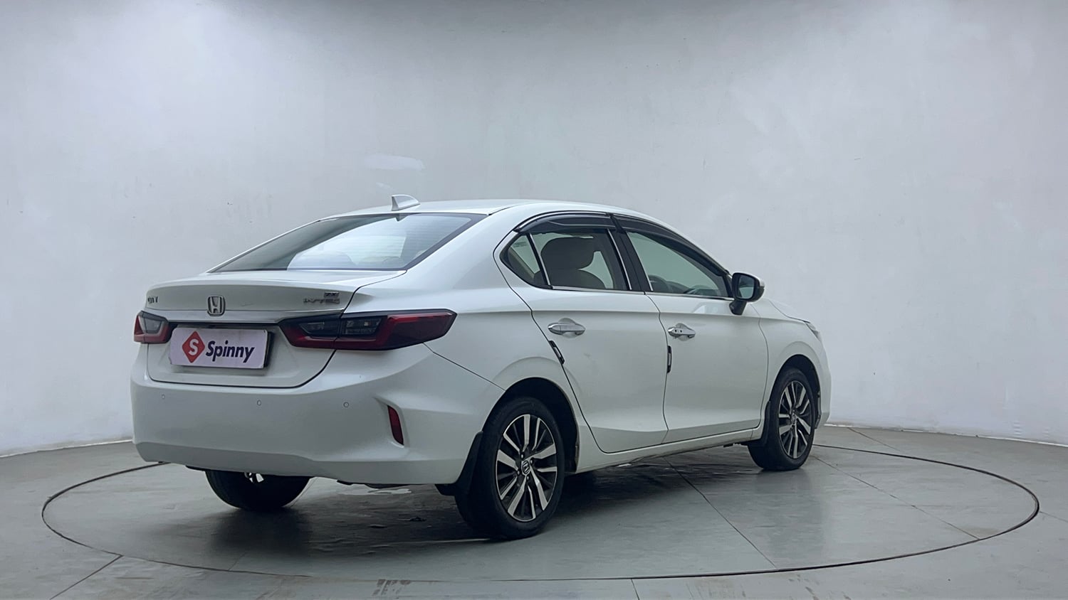 Used 2021 Honda City ZX CVT Petrol Petrol Automatic exterior RIGHT REAR CORNER VIEW