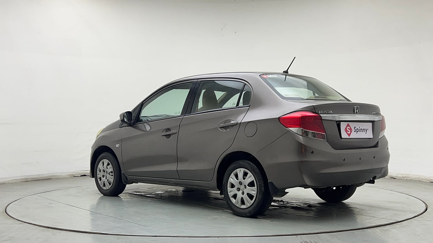 Used 2013 Honda Amaze 1.2 S i-VTEC Petrol Manual exterior LEFT REAR CORNER VIEW