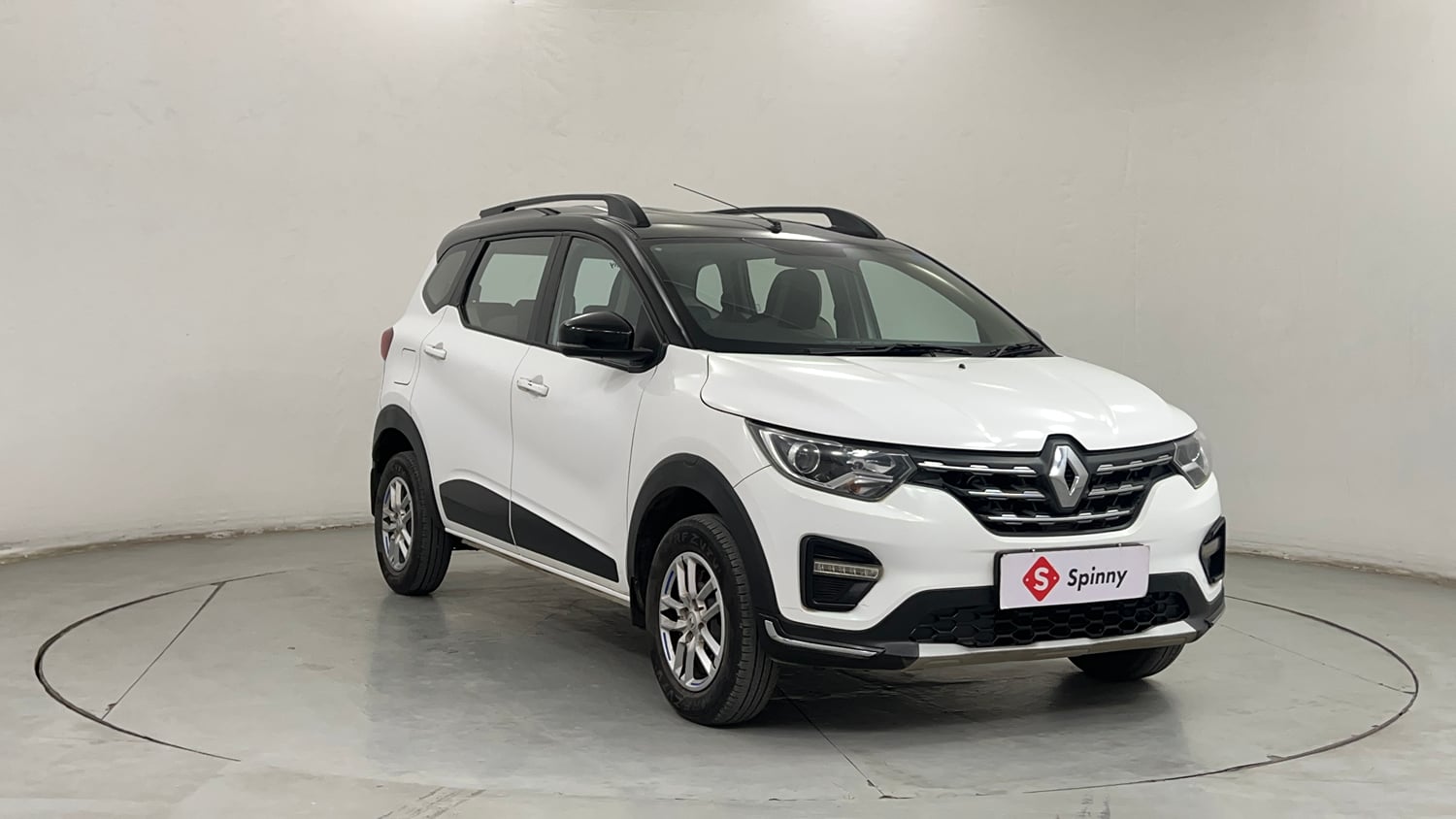 Used 2022 Renault Triber RXT EASY-R AMT Petrol Automatic exterior RIGHT FRONT CORNER VIEW