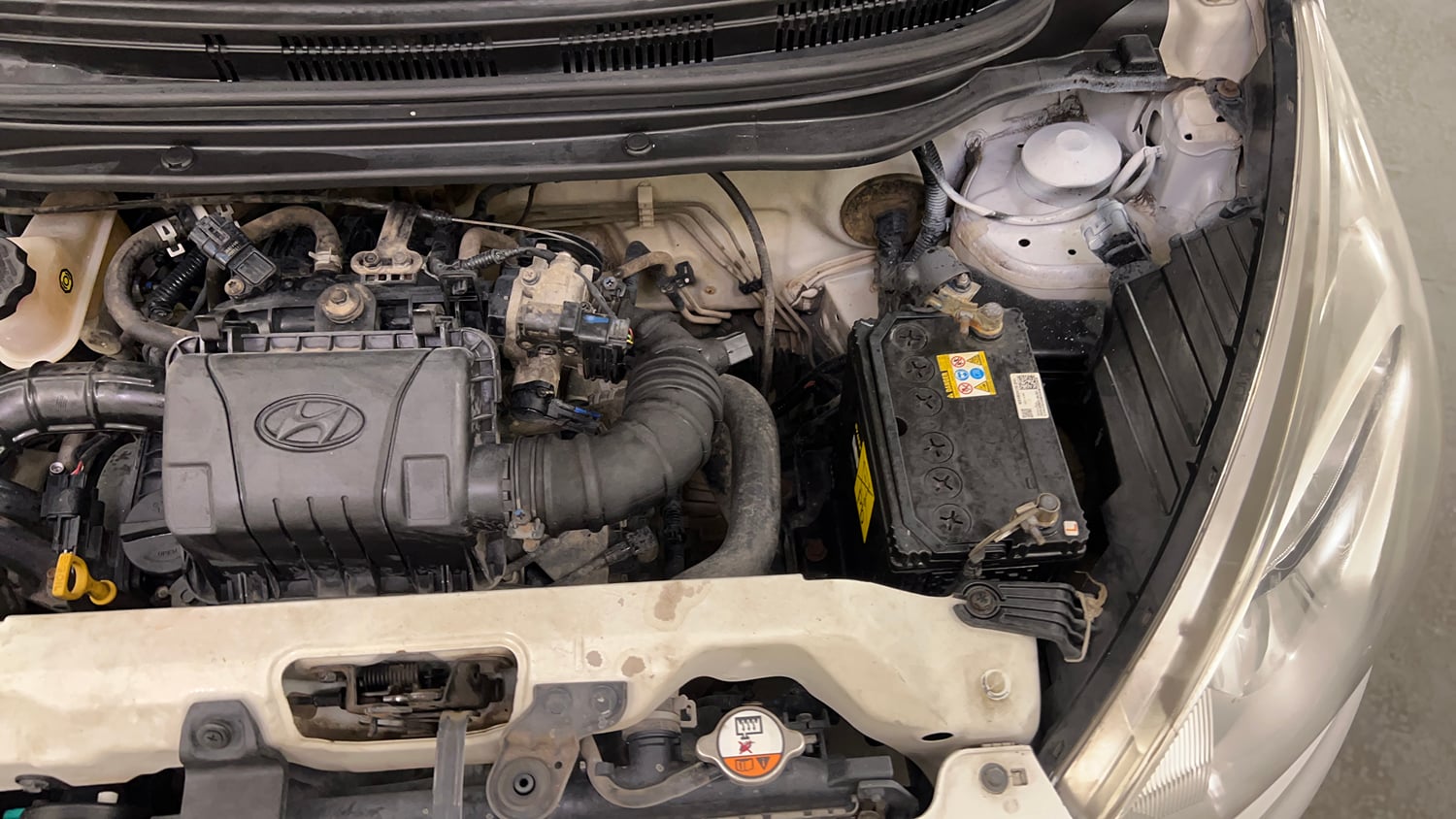 Used 2018 Hyundai Eon Magna + Petrol Manual engine ENGINE LEFT SIDE VIEW