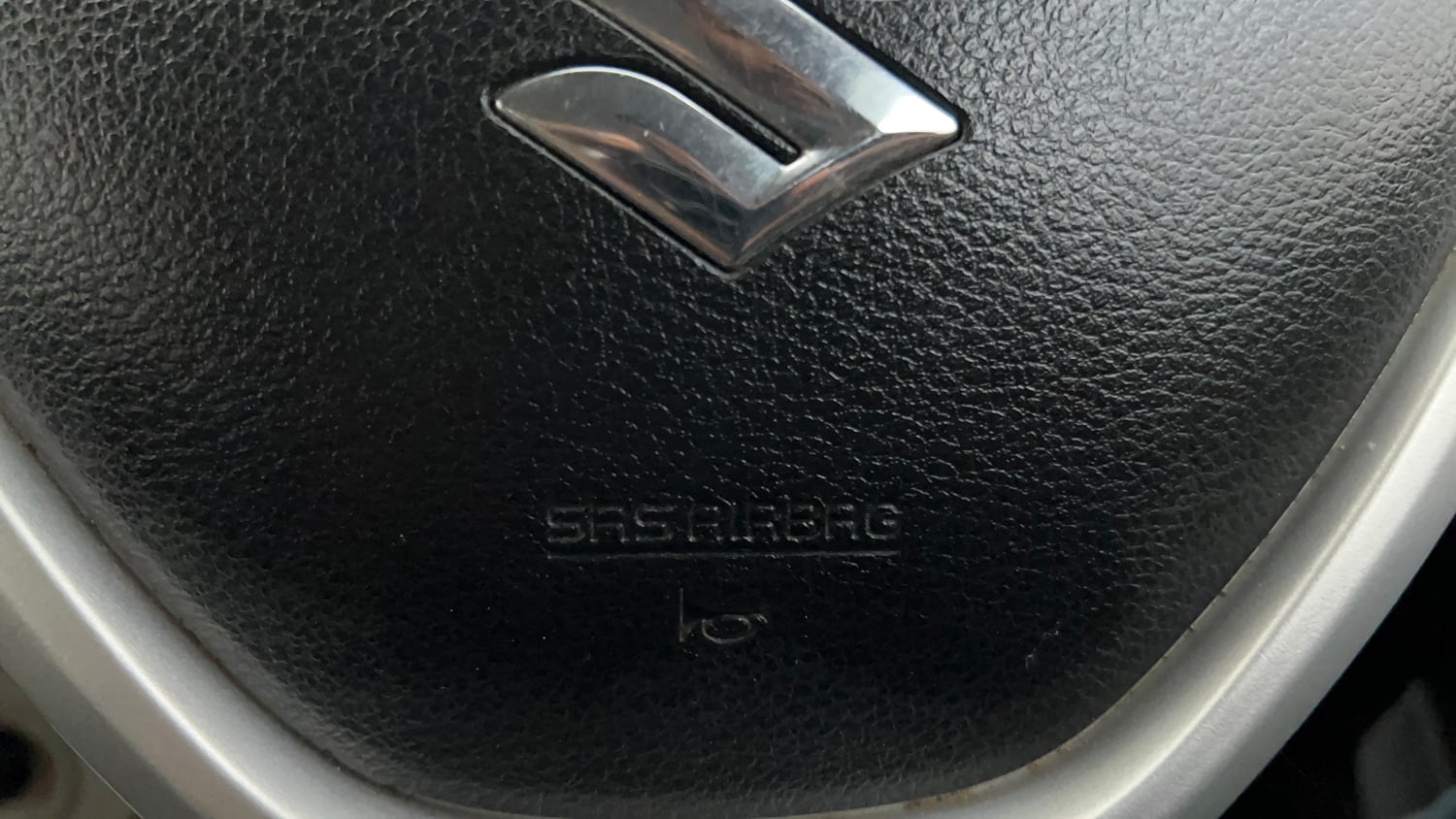 Used 2020 Maruti Suzuki Alto 800 VXi Petrol Manual top_features Airbags