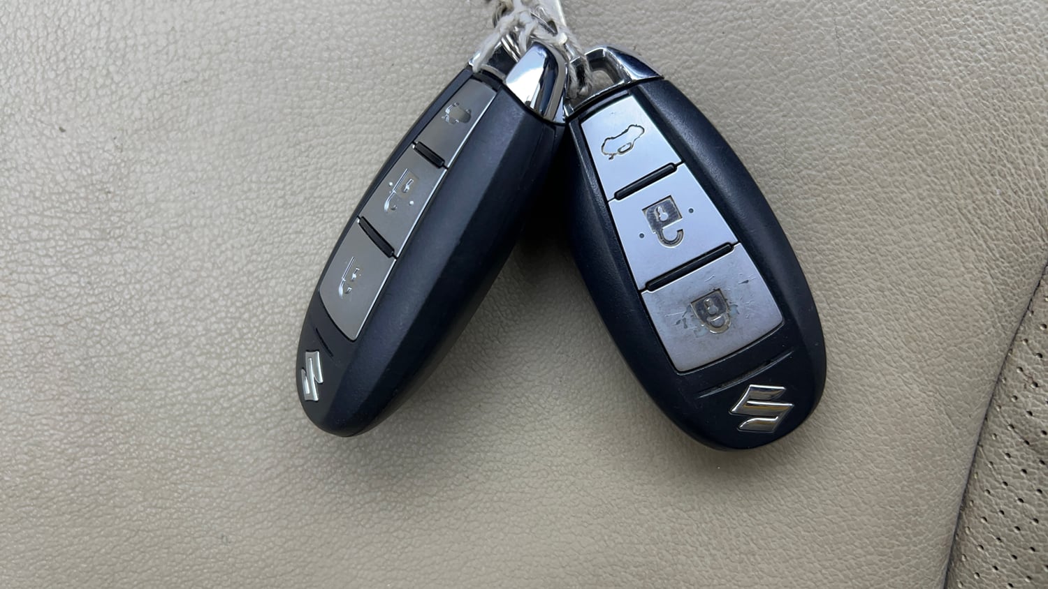Used 2019 Maruti Suzuki Ciaz Alpha Hybrid 1.5 AT Petrol Automatic extra CAR KEY VIEW