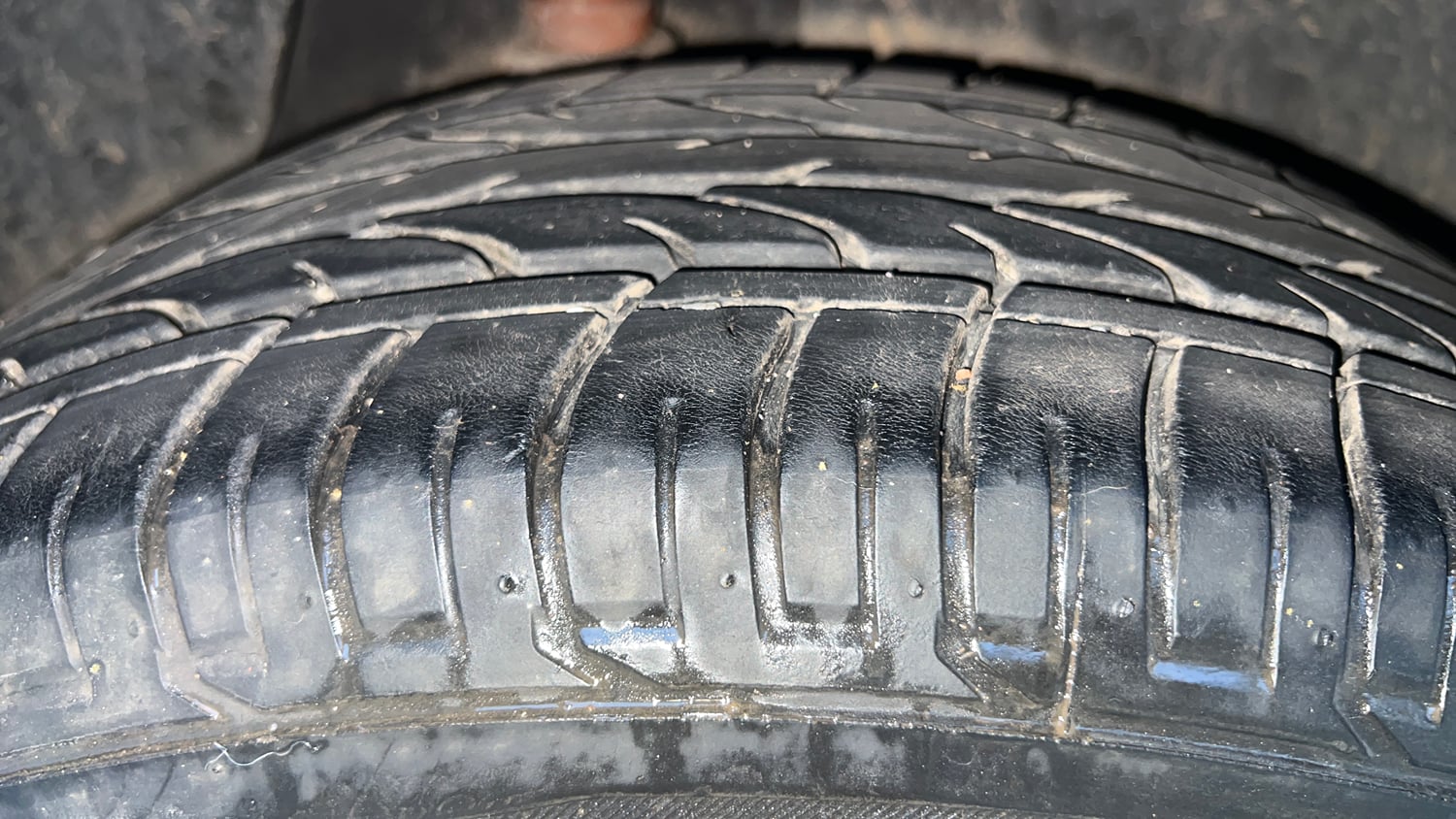 Used 2016 Hyundai Creta 1.6 SX Plus AT Petrol Petrol Automatic tyres RIGHT REAR TYRE TREAD VIEW