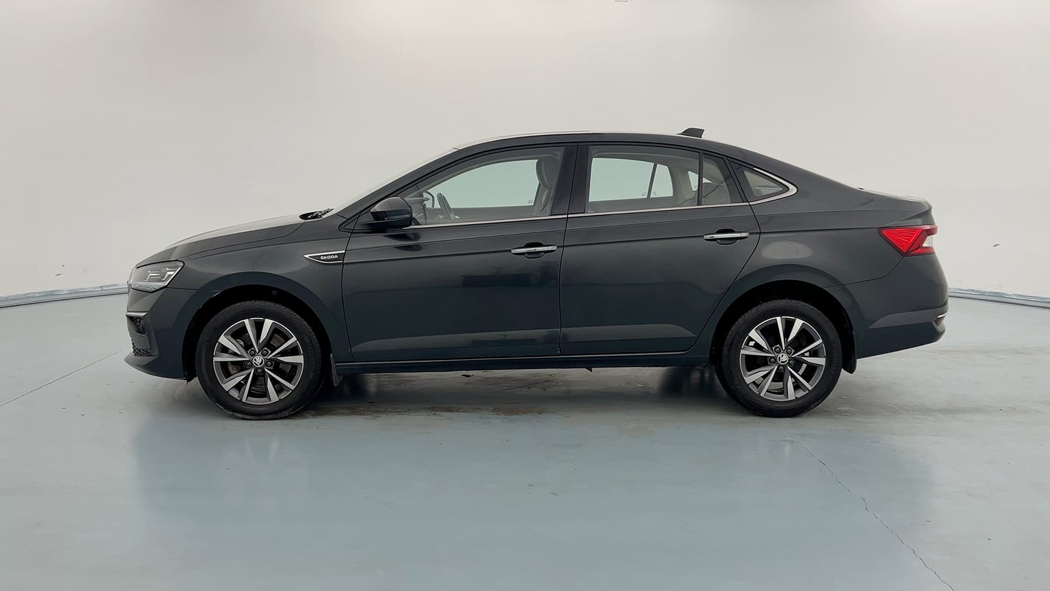Used 2023 Skoda Slavia Style 1.5L TSI DSG Petrol Automatic exterior LEFT SIDE VIEW