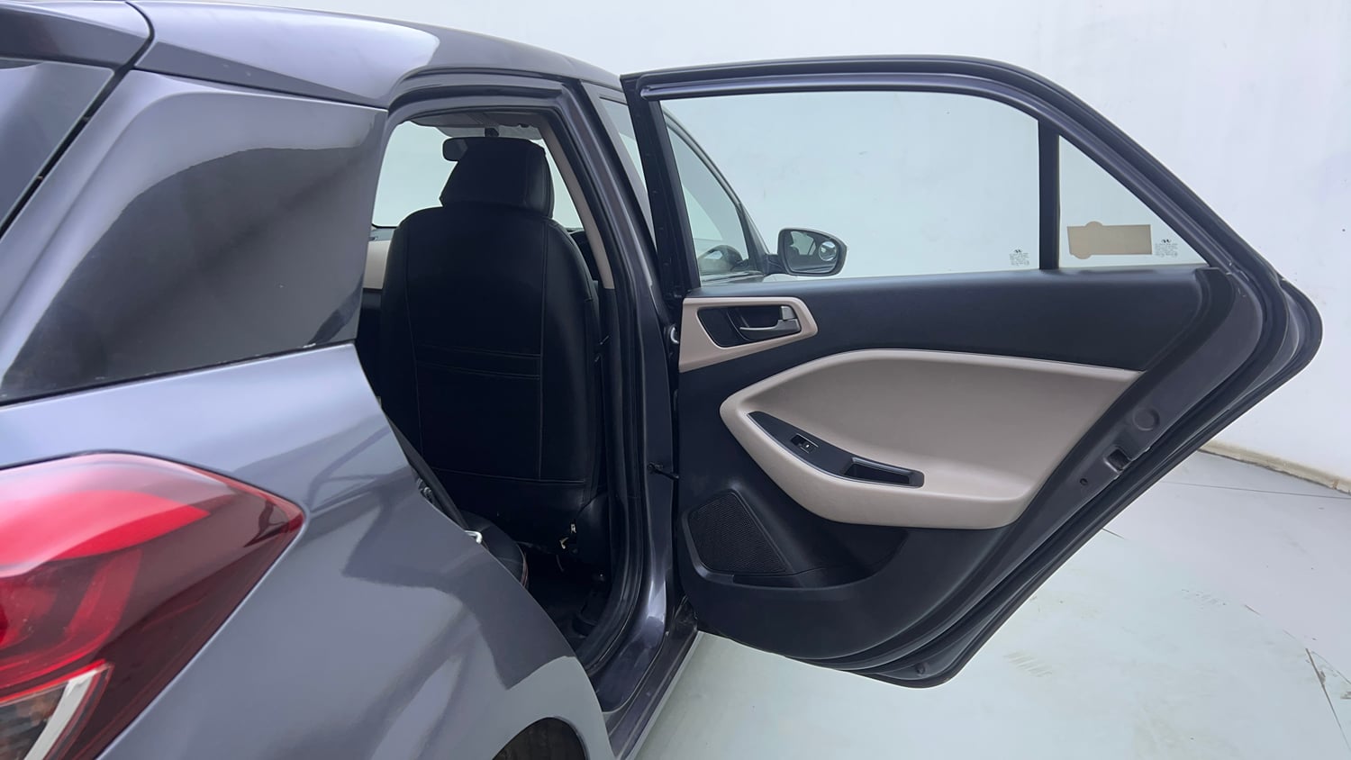 Used 2017 Hyundai Elite i20 Asta 1.2 Petrol Manual interior RIGHT REAR DOOR OPEN VIEW