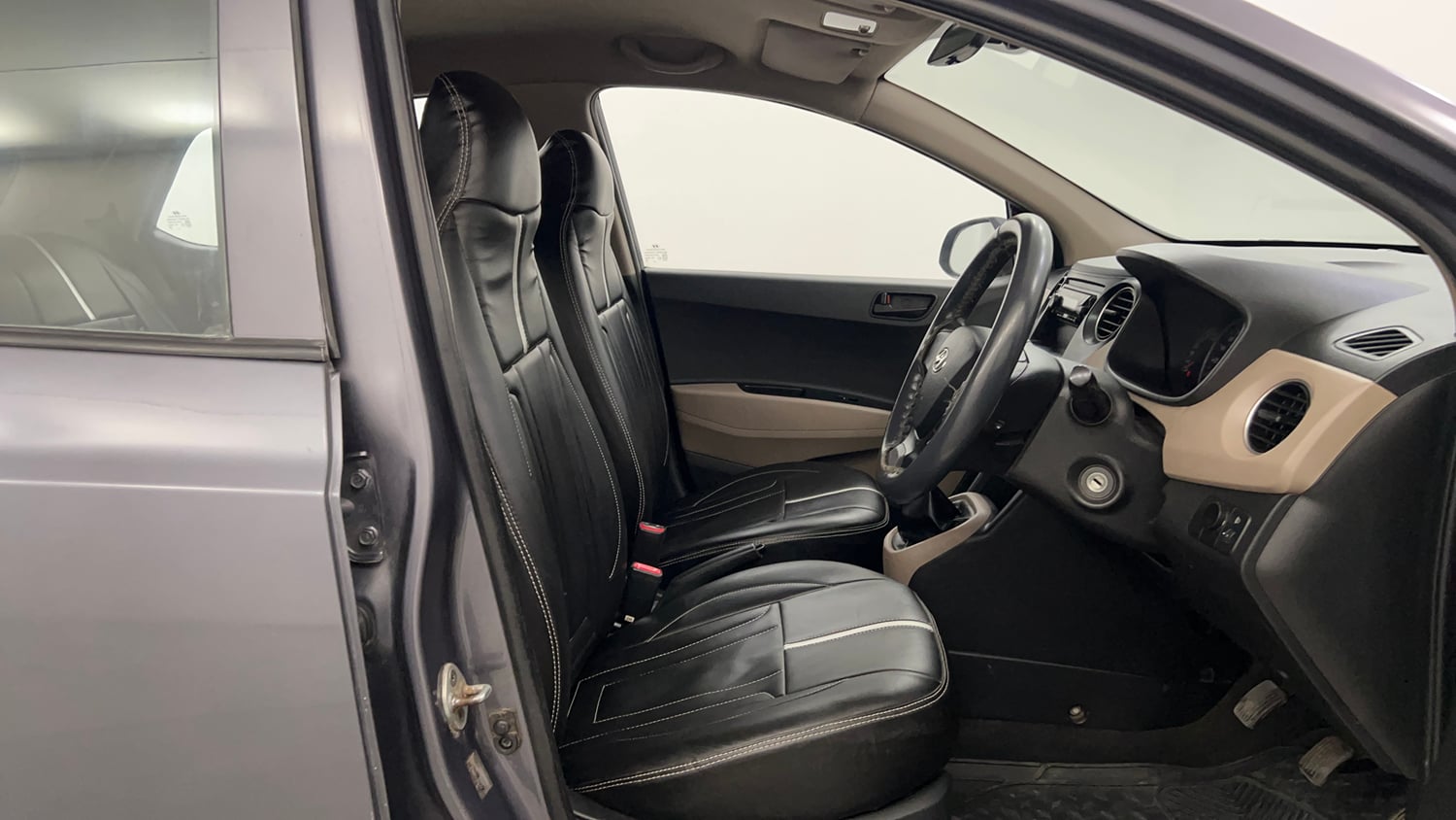 Used 2016 Hyundai Grand i10 Magna 1.2 Kappa VTVT CNG (outside fitted) Cng Manual interior RIGHT SIDE FRONT DOOR CABIN VIEW