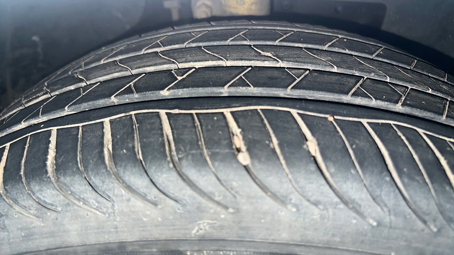 Used 2021 Ford EcoSport Trend 1.5L TDCi Diesel Manual tyres RIGHT FRONT TYRE TREAD VIEW
