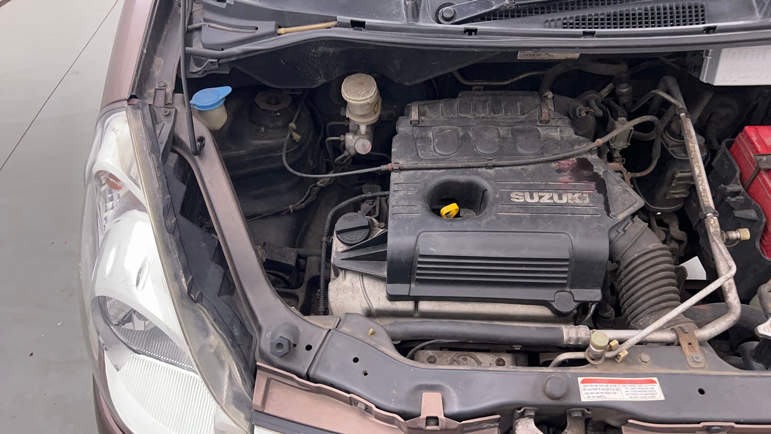 Used 2013 Maruti Suzuki Estilo LXi BS-IV Petrol Manual engine ENGINE RIGHT SIDE VIEW