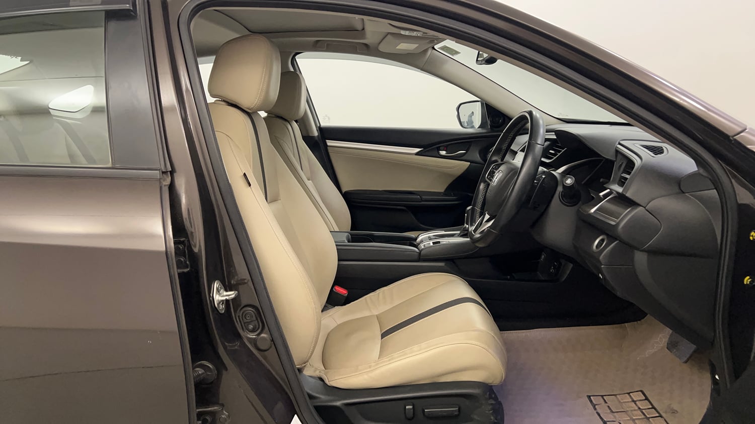 Used 2019 Honda Civic ZX CVT Petrol Petrol Automatic interior RIGHT SIDE FRONT DOOR CABIN VIEW