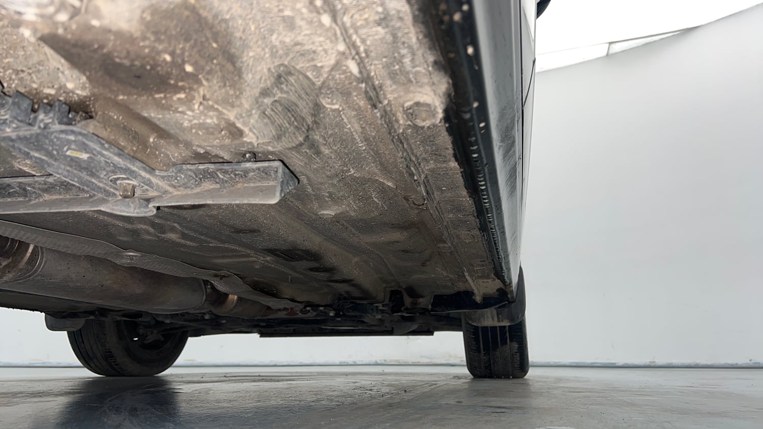 Used 2023 Skoda Slavia Style 1.5L TSI DSG Petrol Automatic extra REAR RIGHT UNDERBODY VIEW