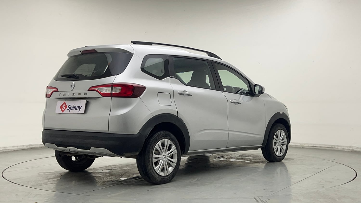 Used 2021 Renault Triber RXZ Petrol Manual exterior RIGHT REAR CORNER VIEW