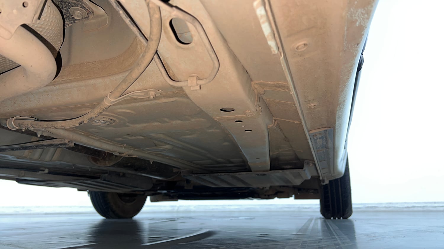 Used 2022 Maruti Suzuki Swift LXi Petrol Manual extra REAR RIGHT UNDERBODY VIEW