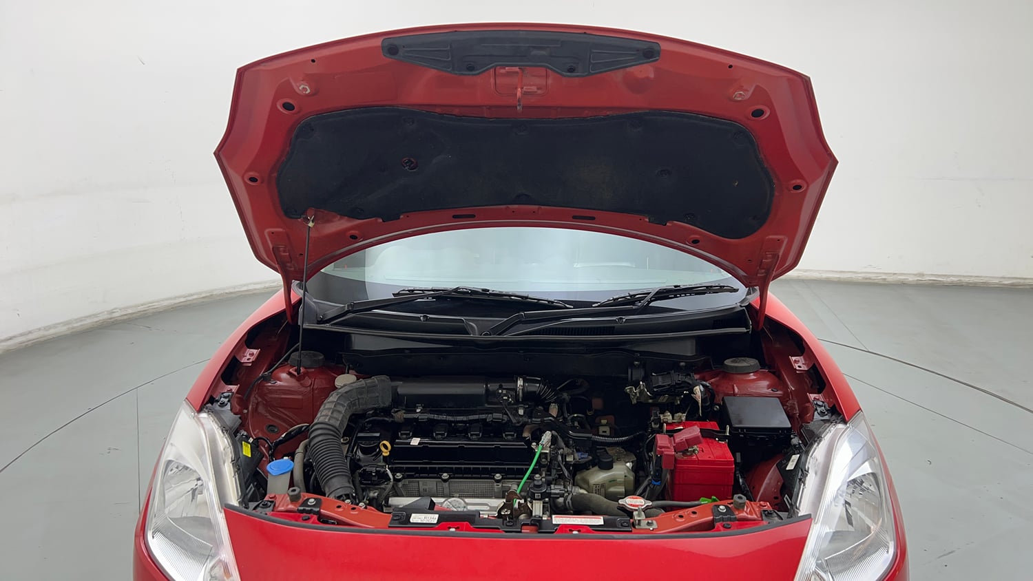 Used 2022 Maruti Suzuki Swift ZXi AMT Petrol Automatic engine ENGINE & BONNET OPEN FRONT VIEW