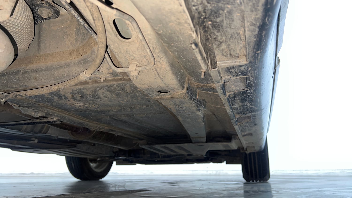 Used 2024 Maruti Suzuki Baleno Zeta MT Petrol Manual extra REAR RIGHT UNDERBODY VIEW