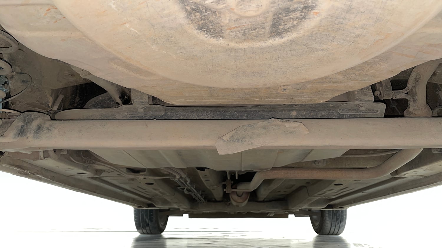Used 2022 Tata Altroz XZ Petrol Petrol Manual extra REAR UNDERBODY VIEW (TAKEN FROM REAR)