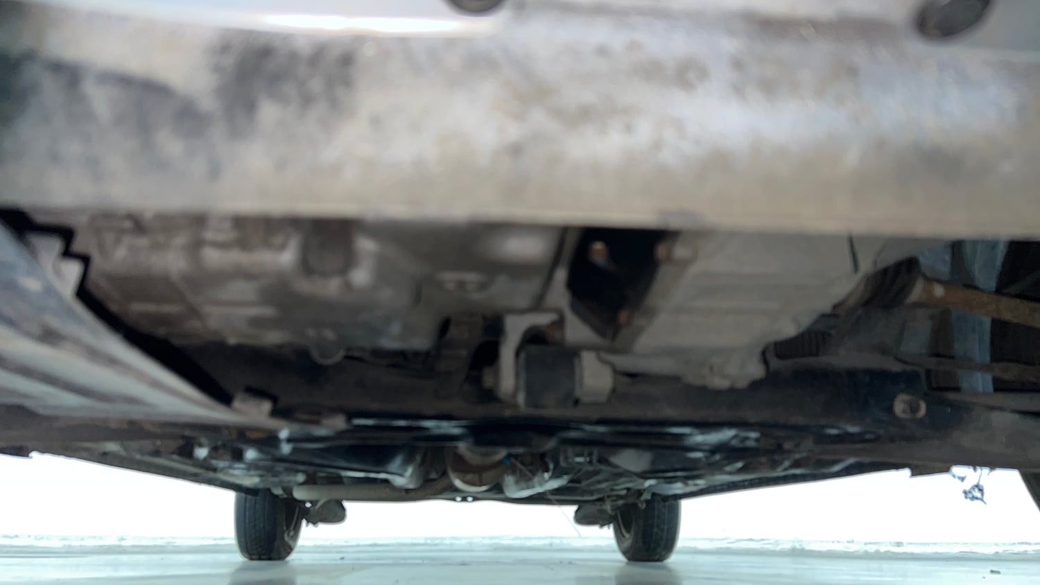 Used 2014 Honda Amaze 1.2 EX i-VTEC Petrol Manual extra FRONT LEFT UNDERBODY VIEW