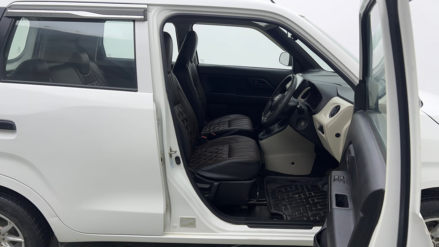 Used 2021 Maruti Suzuki Wagon R 1.0 LXI CNG (Outside Fitted) Cng Manual interior RIGHT SIDE FRONT DOOR CABIN VIEW