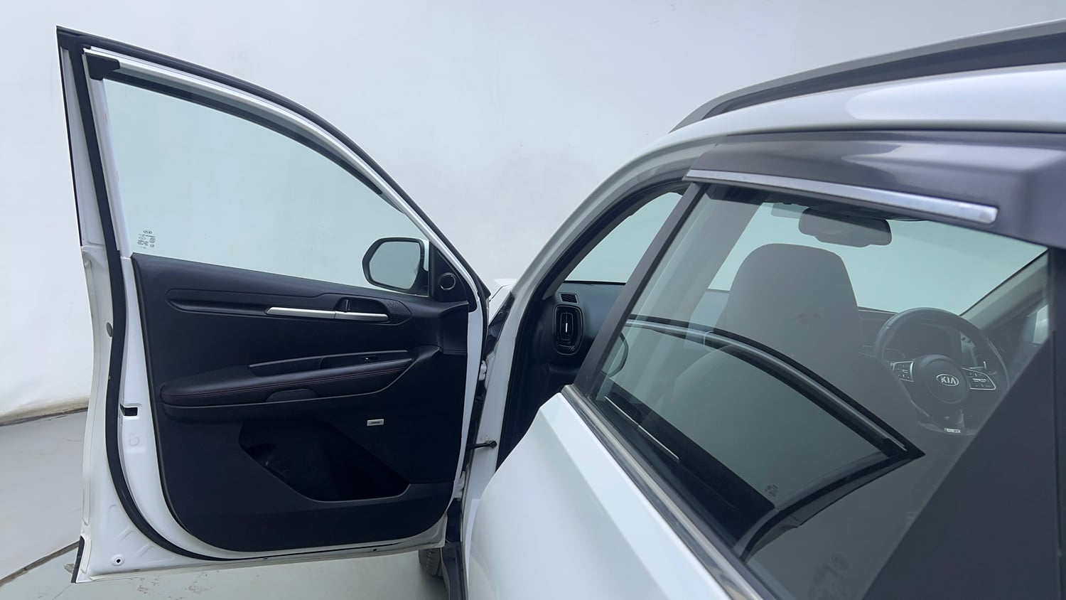 Used 2020 Kia Sonet GTX Plus 1.5 AT Diesel Automatic interior LEFT FRONT DOOR OPEN VIEW