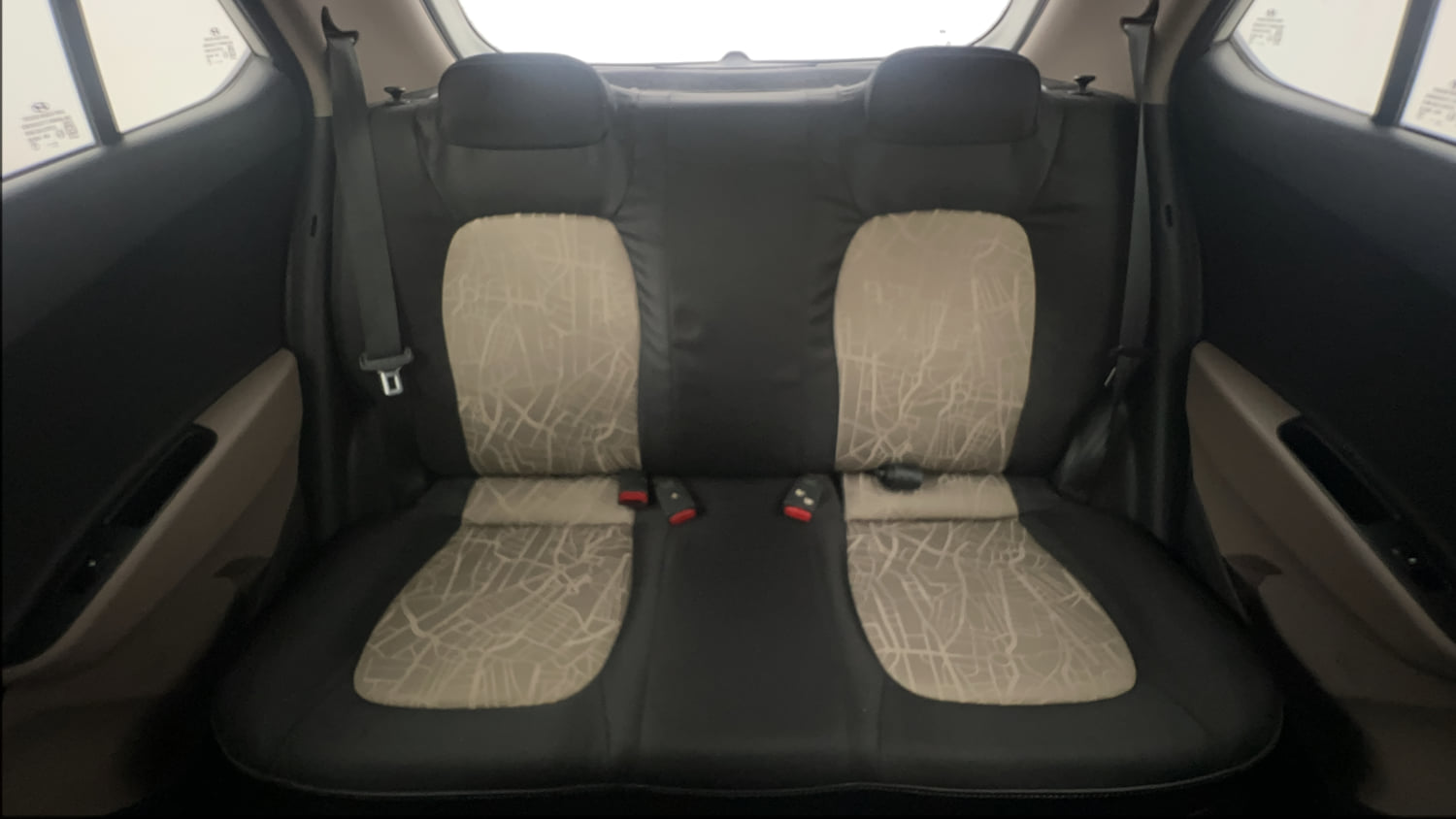 Used 2017 Hyundai Grand i10 Sportz (O) 1.2 Kappa VTVT Petrol Manual interior REAR SEAT CONDITION VIEW