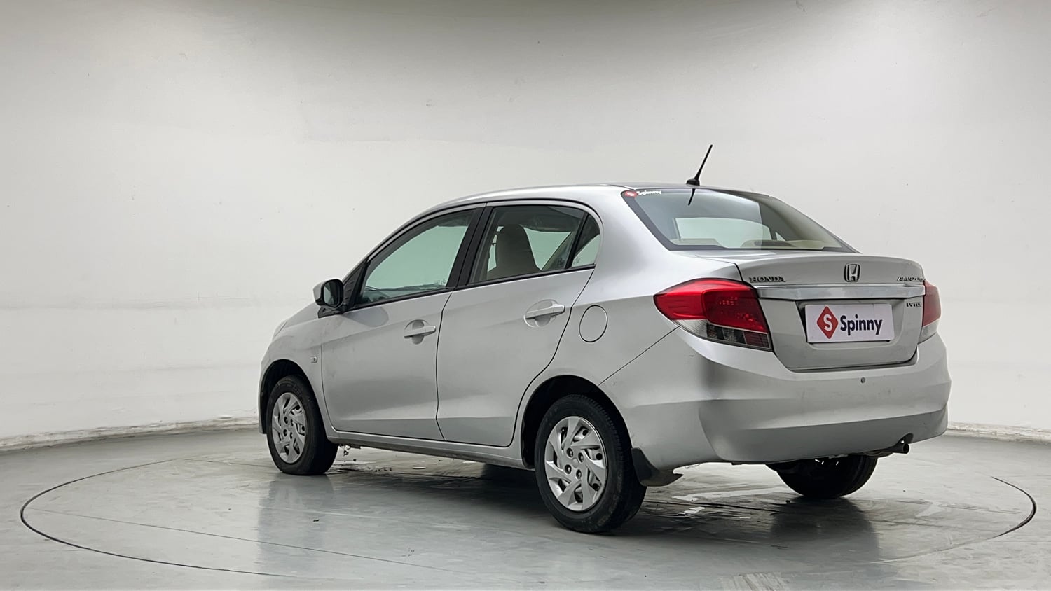Used 2014 Honda Amaze 1.2 EX i-VTEC Petrol Manual exterior LEFT REAR CORNER VIEW