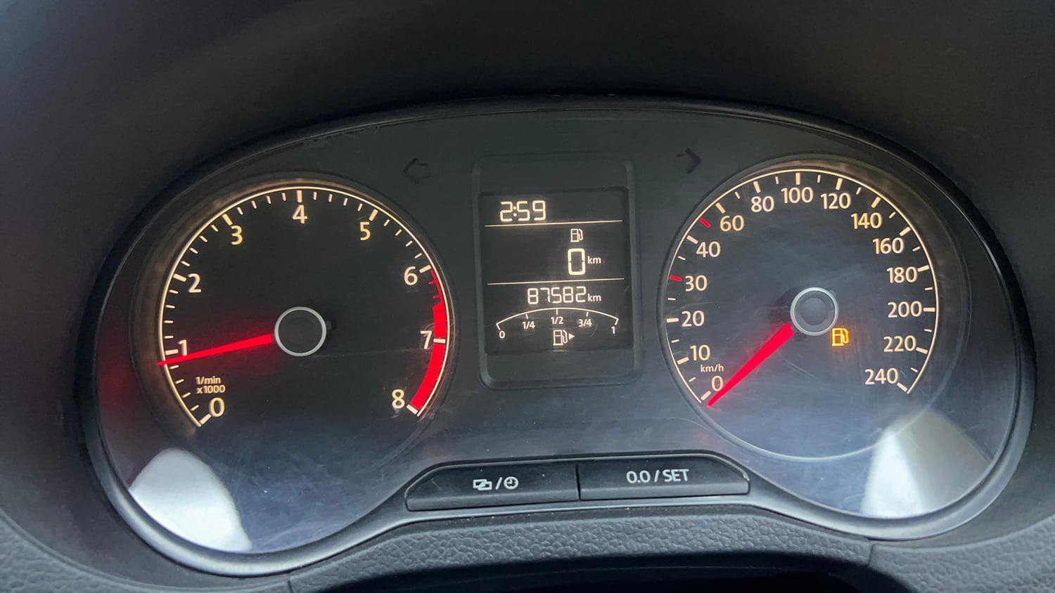 Used 2017 Volkswagen Polo Highline1.2L (P) Petrol Manual interior CLUSTERMETER VIEW