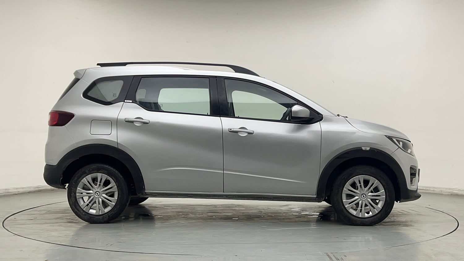 Used 2021 Renault Triber RXZ Petrol Manual exterior RIGHT SIDE VIEW