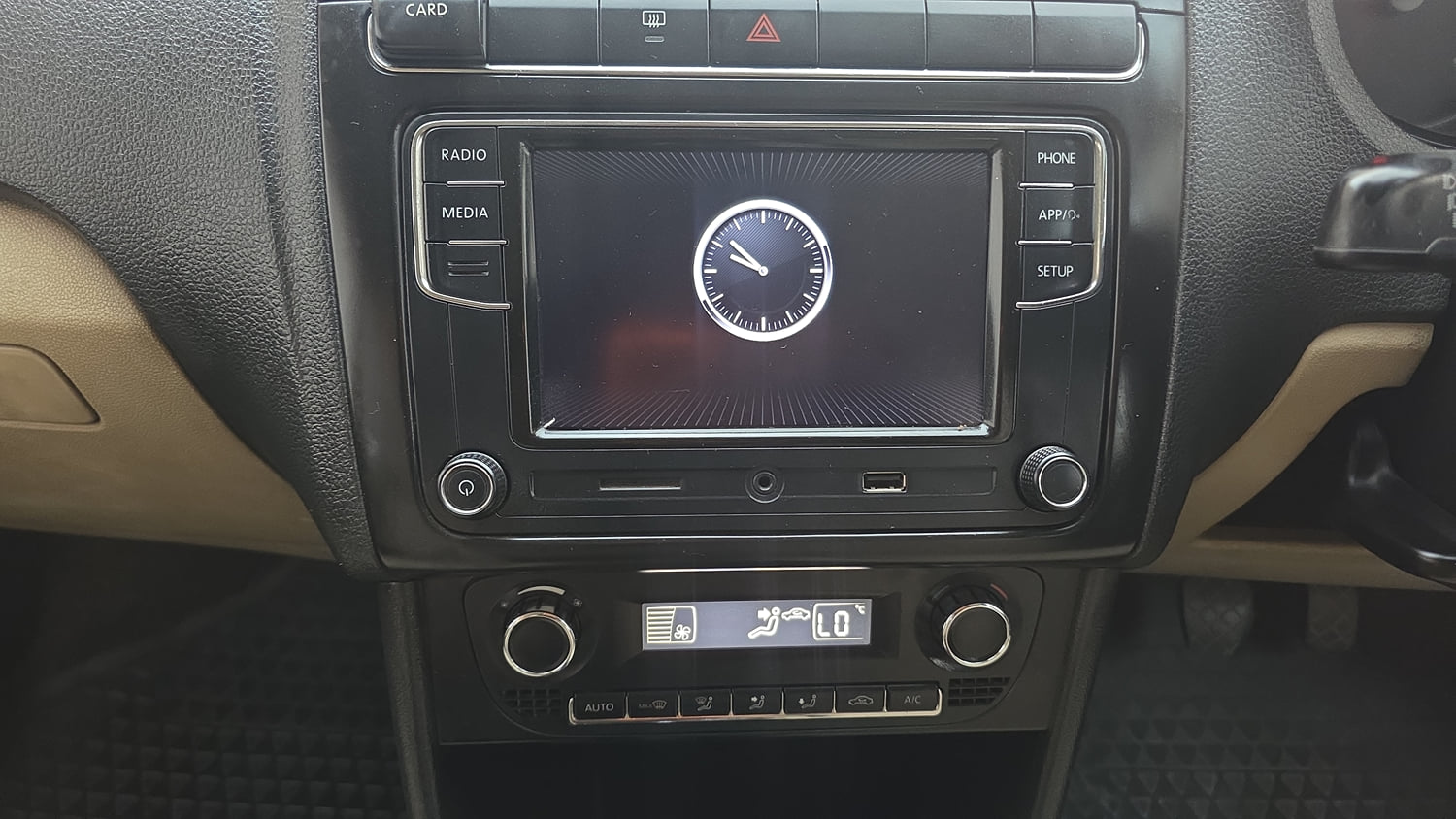 Used 2019 Skoda Rapid Ambition 1.5 TDI Diesel Manual interior MUSIC SYSTEM & AC CONTROL VIEW