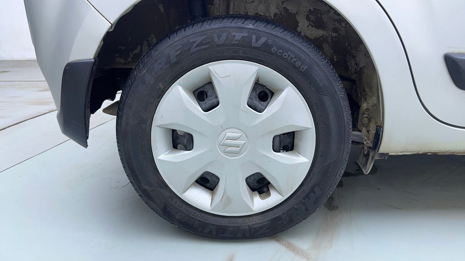 Used 2022 Maruti Suzuki Wagon R VXI 1.0 CNG Cng Manual tyres RIGHT REAR TYRE RIM VIEW